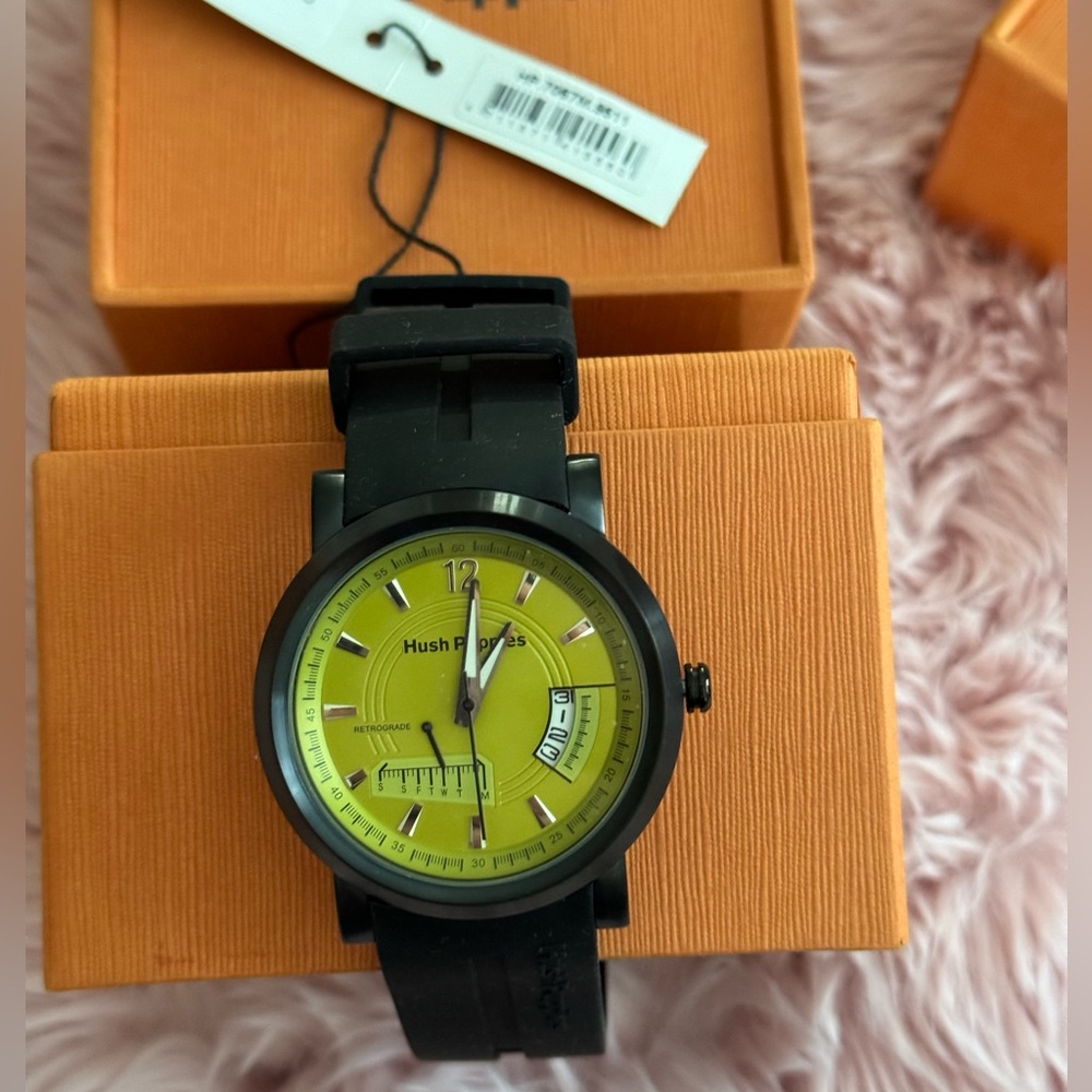 NIB HUSH PUPPIES LIME GREEN‎ DIAL BLACK SILICONE MEN’S WATCH - Picture 3 of 8
